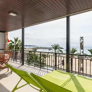 https://apartamento-la-paz.top-hotels-tarragona.com